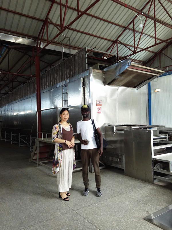 Los clientes africanos vuelan directamente a Nanyang para visitar la fábrica de Goodway